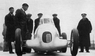 Mercedes W25 Györ